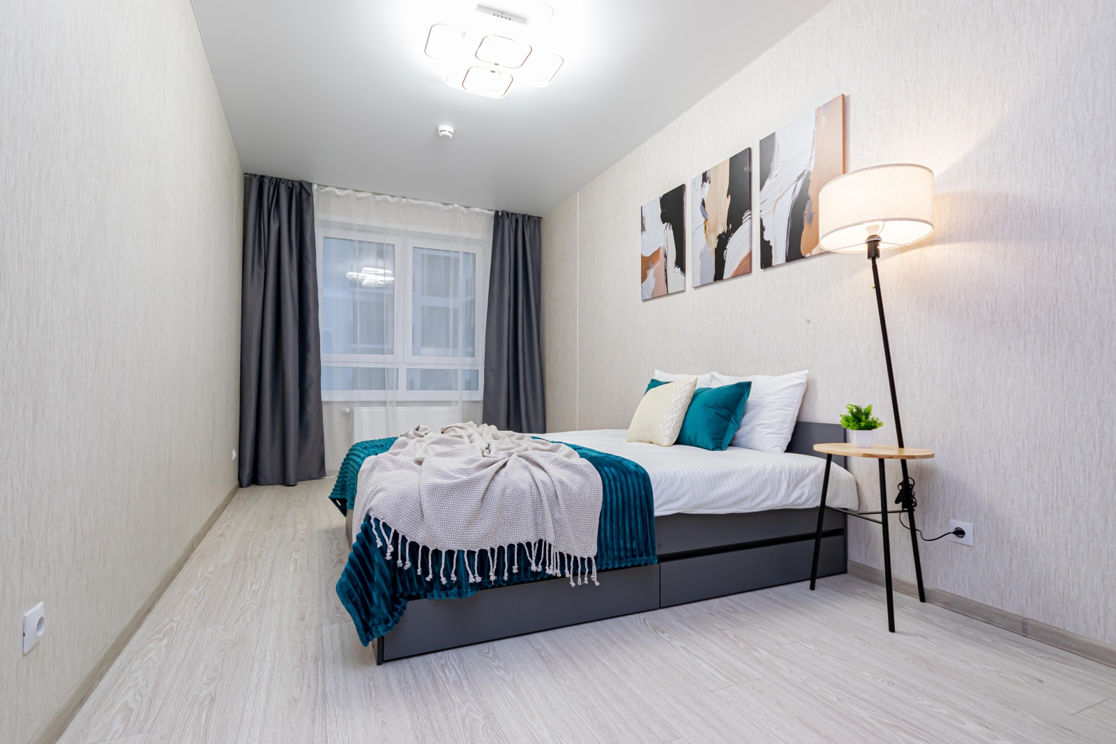 Уютная евро 2-комнатная квартира у ДКЖ