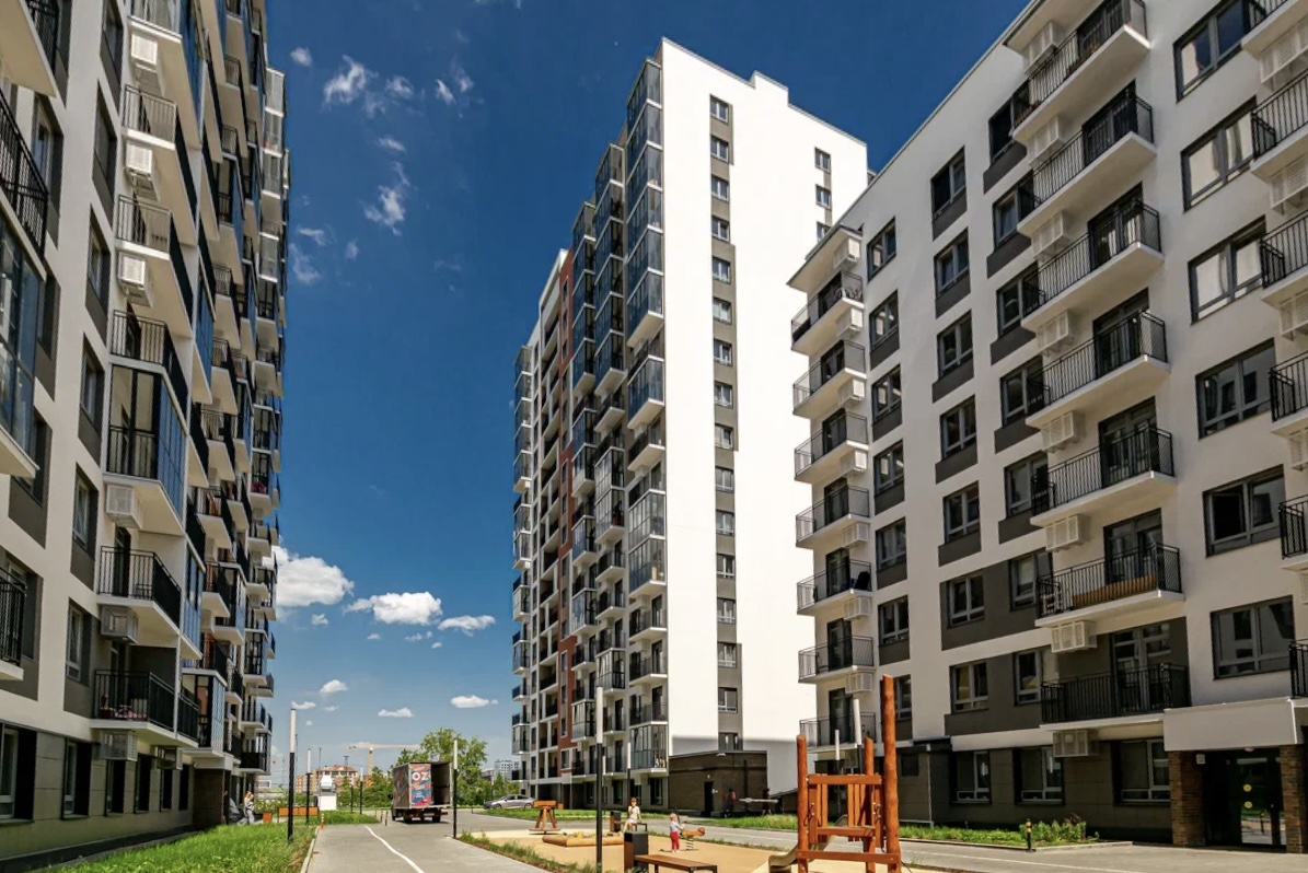 Уютная евро 2-комнатная квартира у ДКЖ