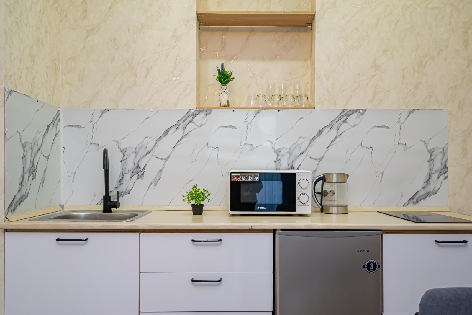 Уютная евро 2-комнатная квартира у ДКЖ