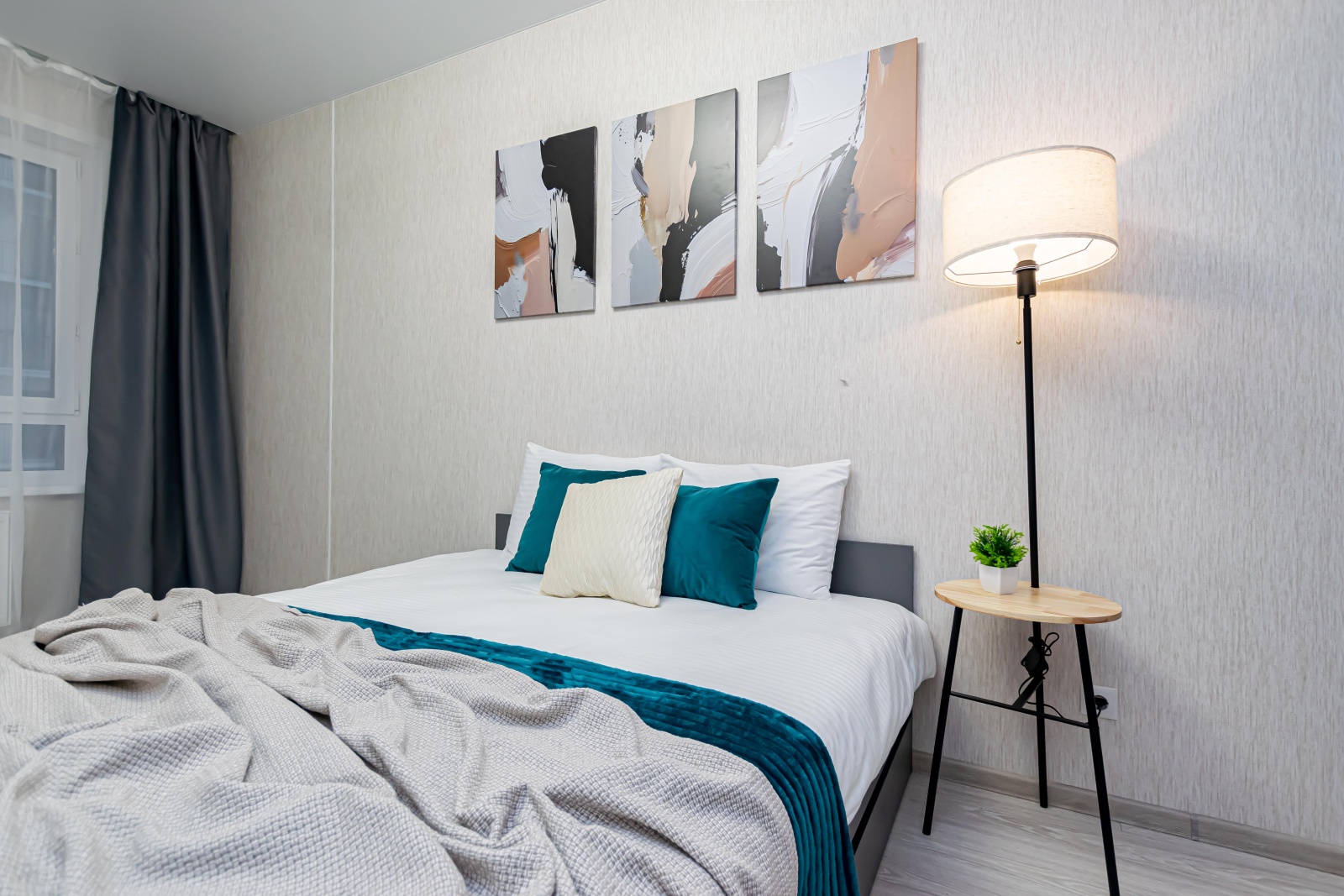 Уютная евро 2-комнатная квартира у ДКЖ