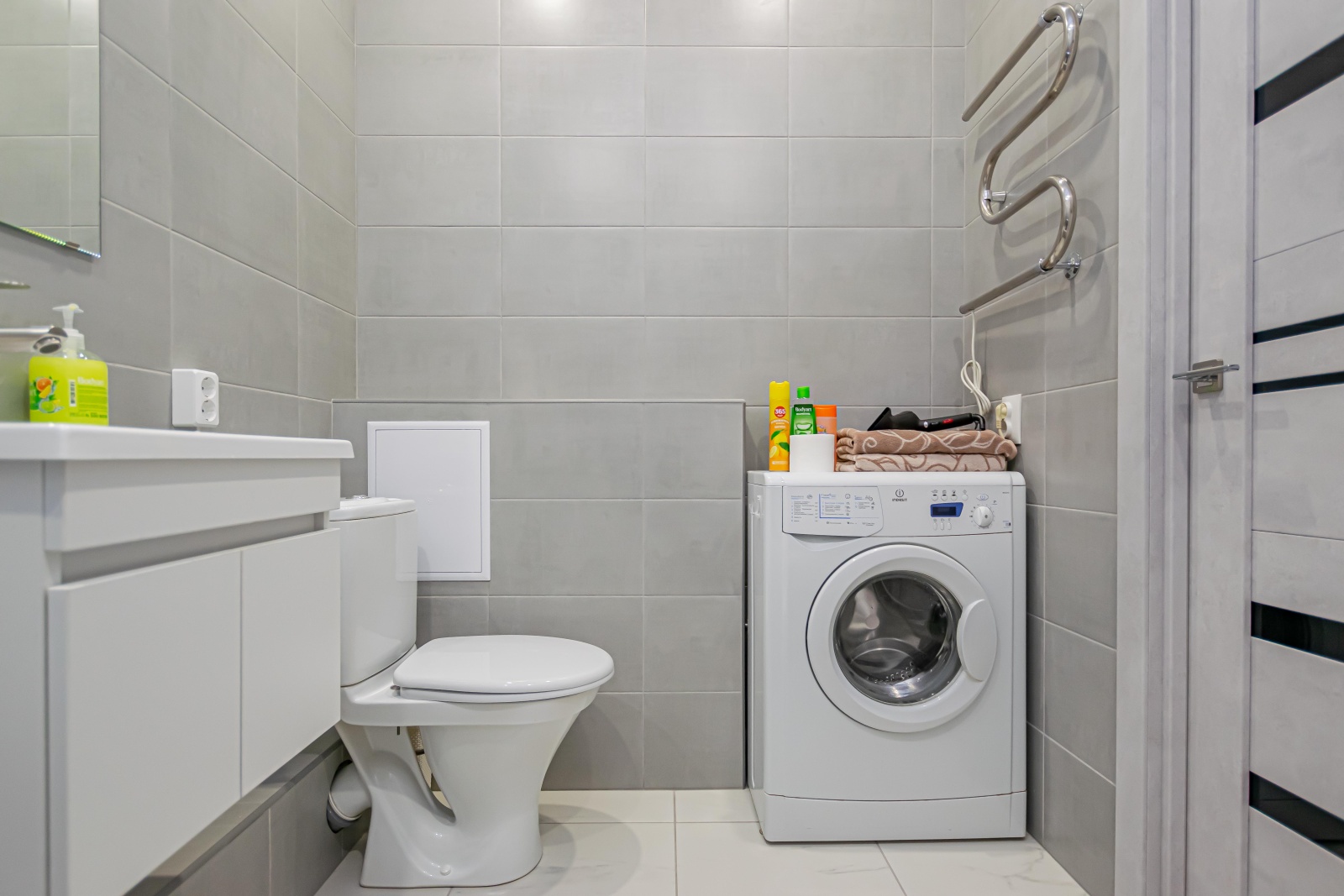 Уютная евро 2-комнатная квартира у ДКЖ