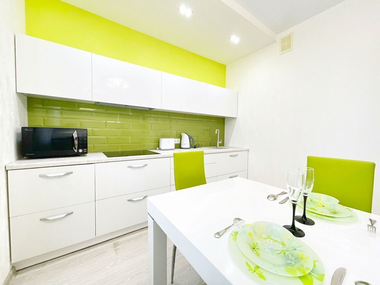 Свeтлaя студия в центрe гopoдa