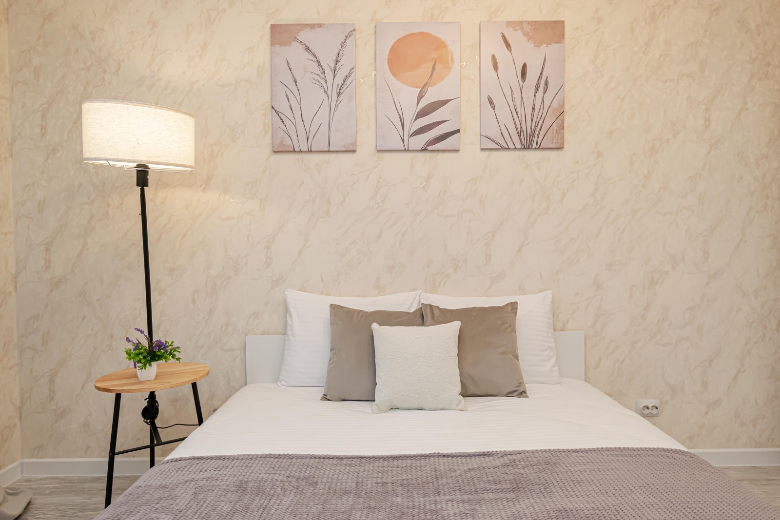 Уютная евро 2-комнатная квартира у ДКЖ