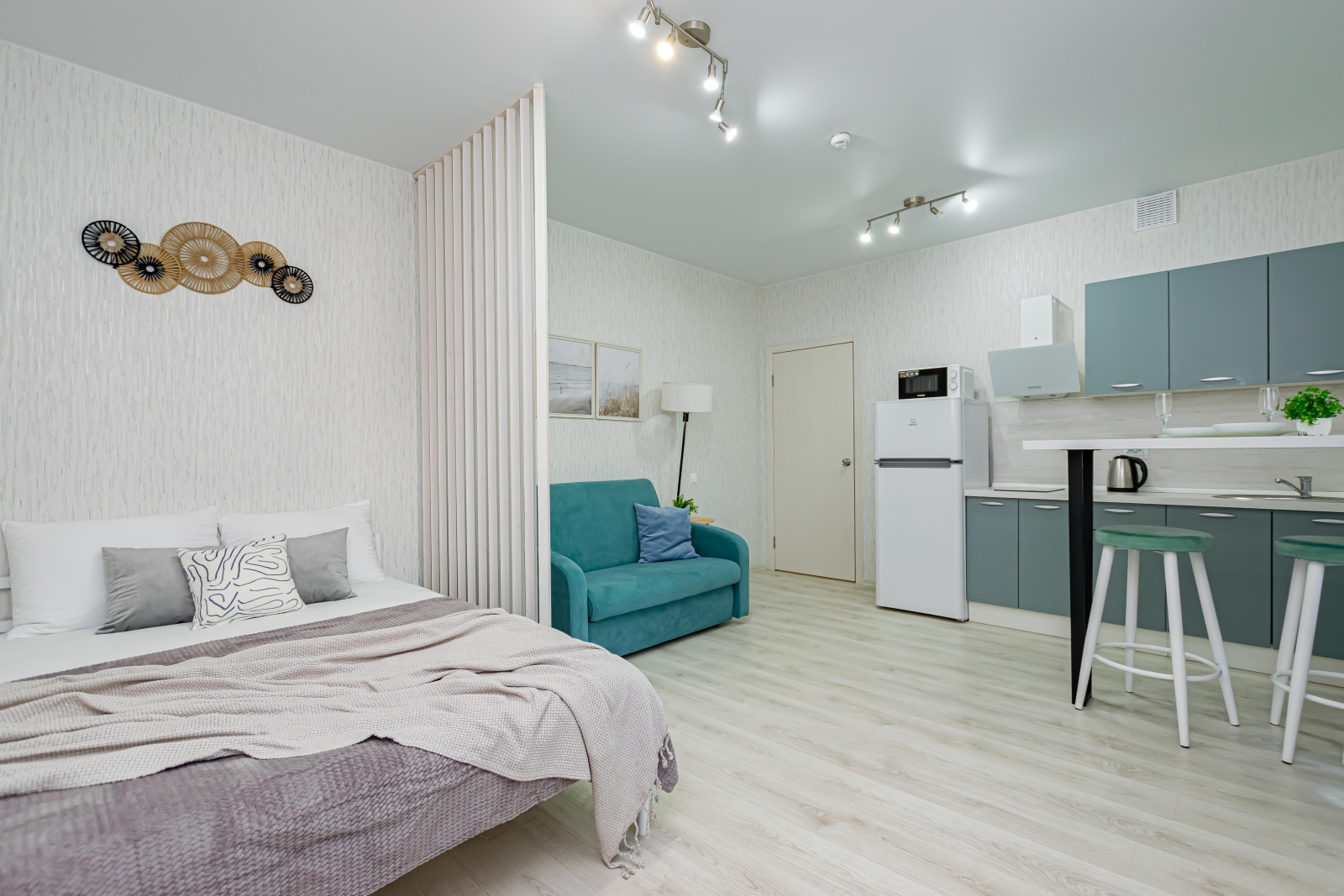 Уютная студия у ДКЖ