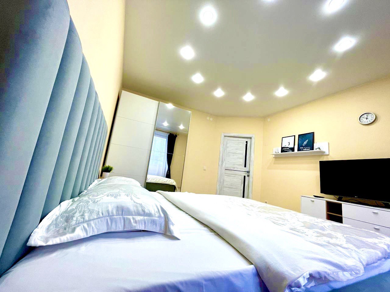 Современная квартира около центра города