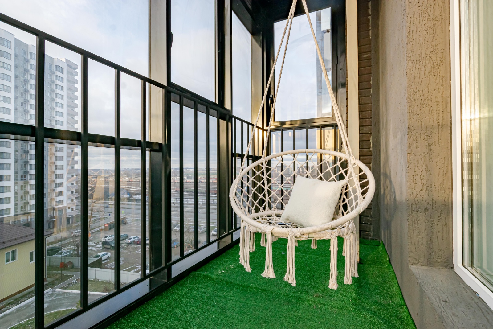 Уютная евро 2-комнатная квартира у ДКЖ