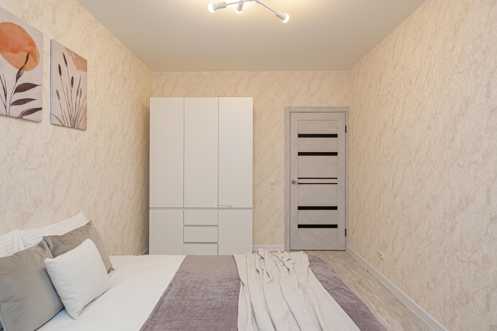 Уютная евро 2-комнатная квартира у ДКЖ