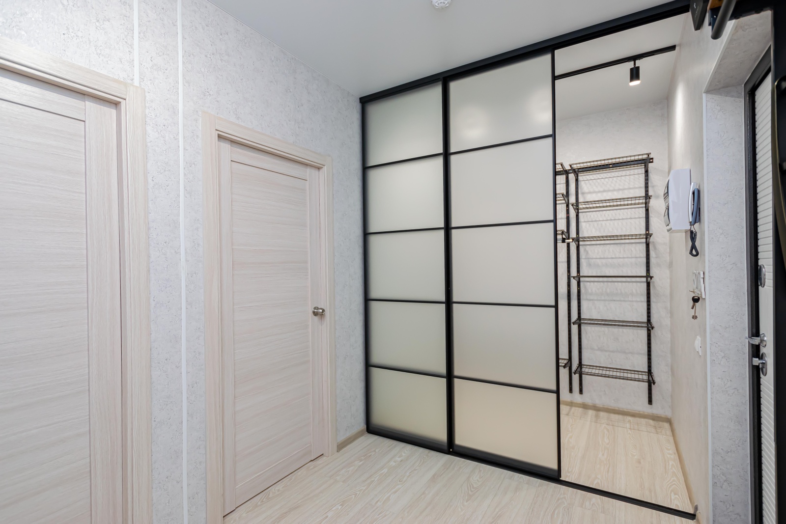 Уютная евро 2-комнатная квартира у ДКЖ