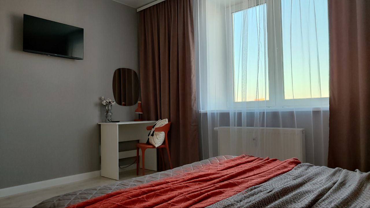 Светлая 2-к квартира в Кировском районе