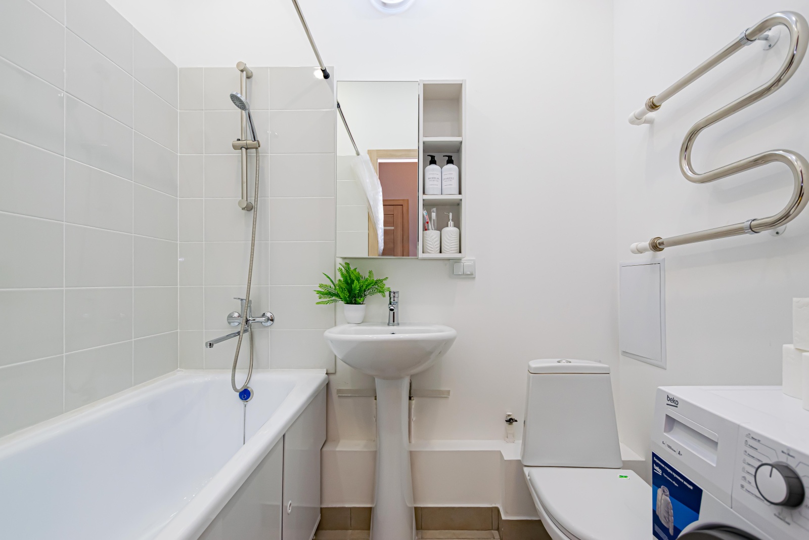 Уютная евро 2-комнатная квартира у Планеты