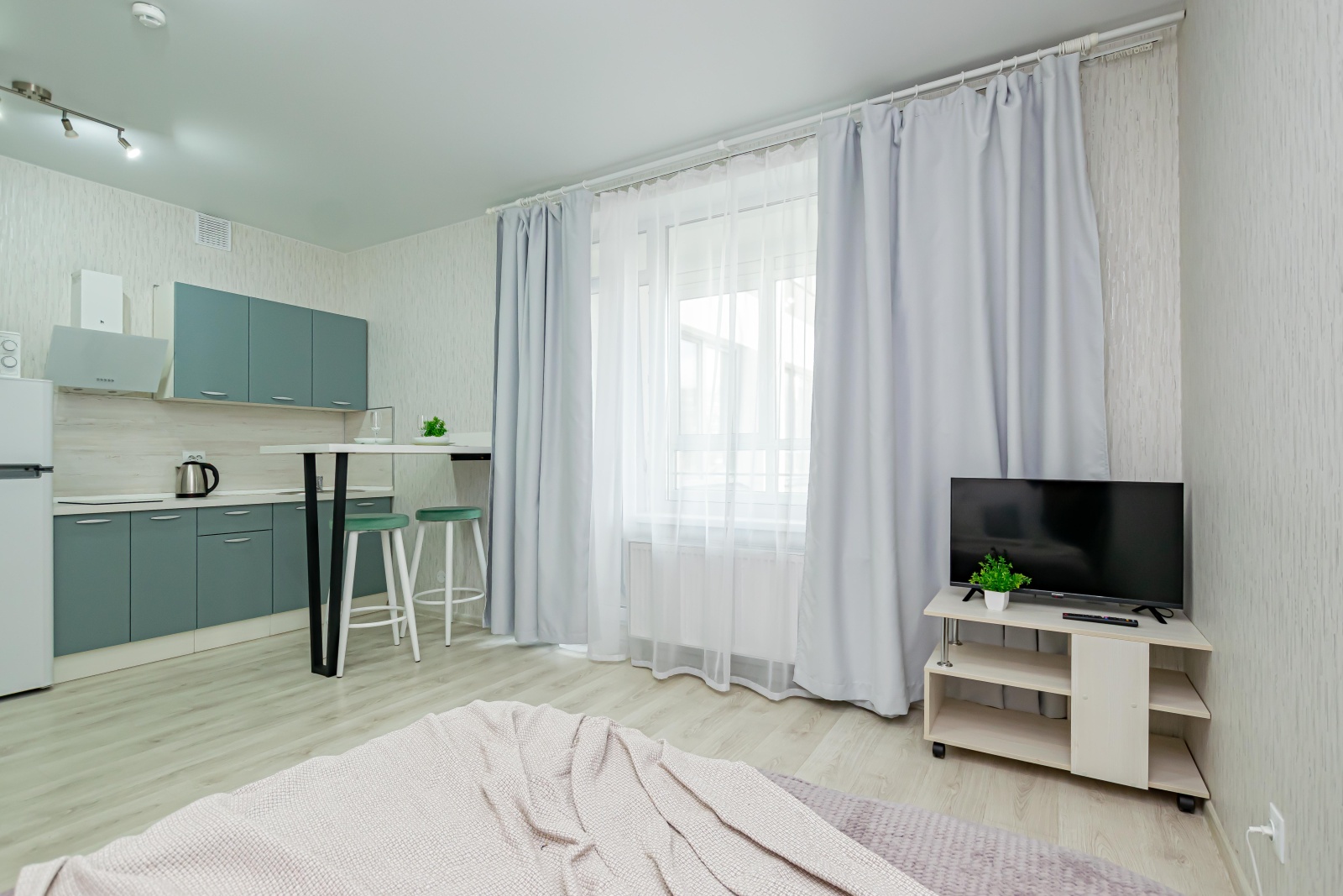 Уютная студия у ДКЖ