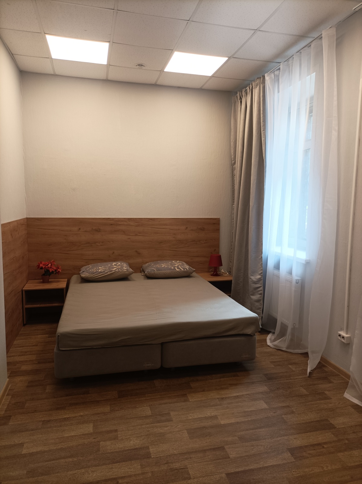 Гостиница, Сухобруса 27 