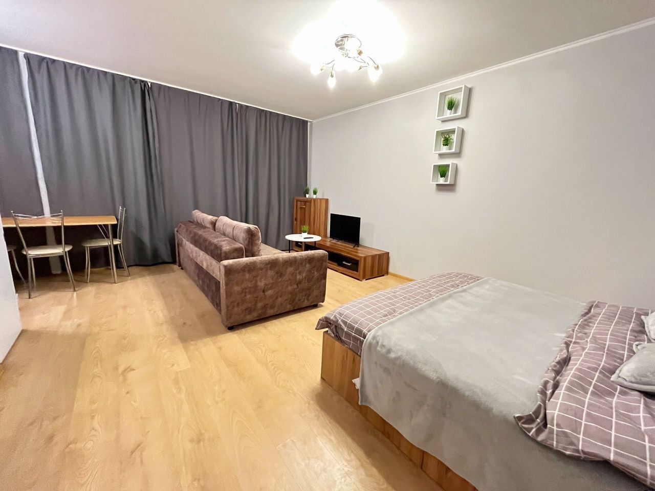 Комфортнaя cтудия в сaмом цeнтpe гopода!