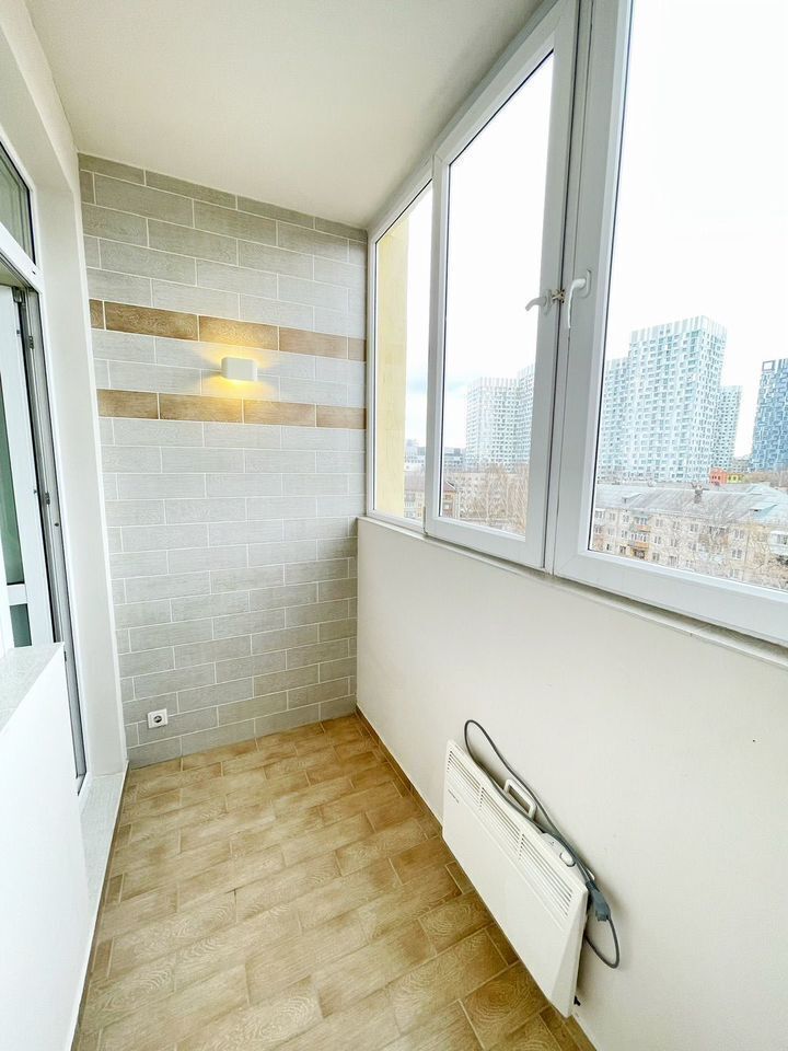 Свeтлaя студия в центрe гopoдa