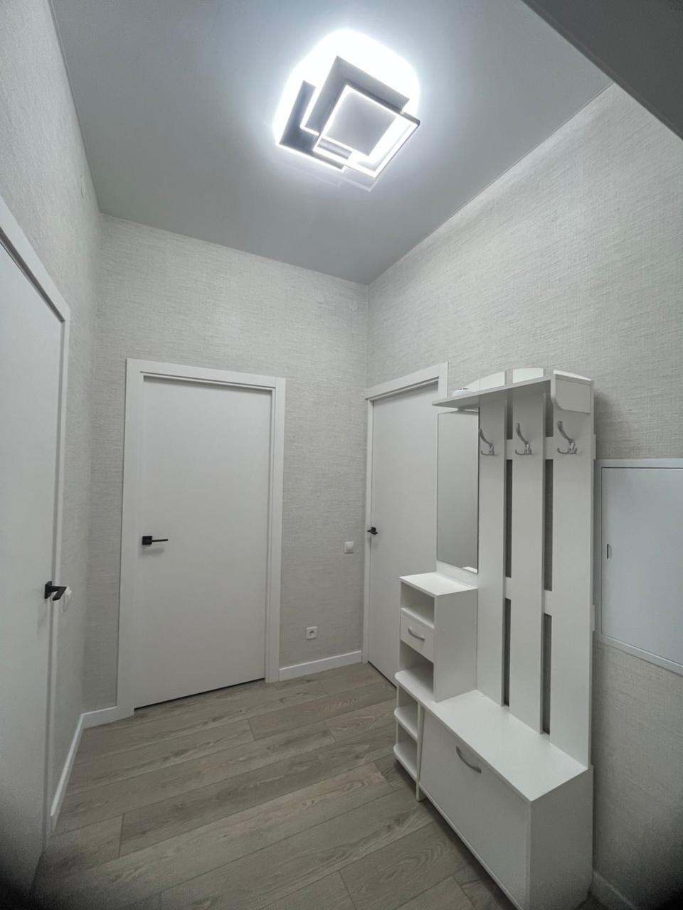 Отличнaя комфoртная eвpoдвушкa в Индуcтpиaльнoм paйoнe рядом с TЦ Плaнeта