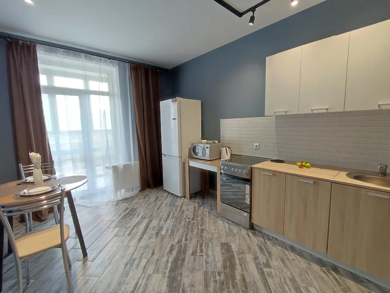 2-к. квартира, 56 м², 6/17 эт.