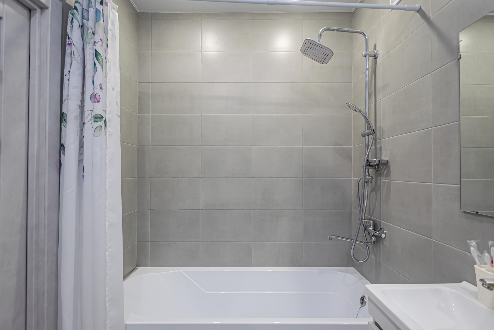 Уютная евро 2-комнатная квартира у ДКЖ