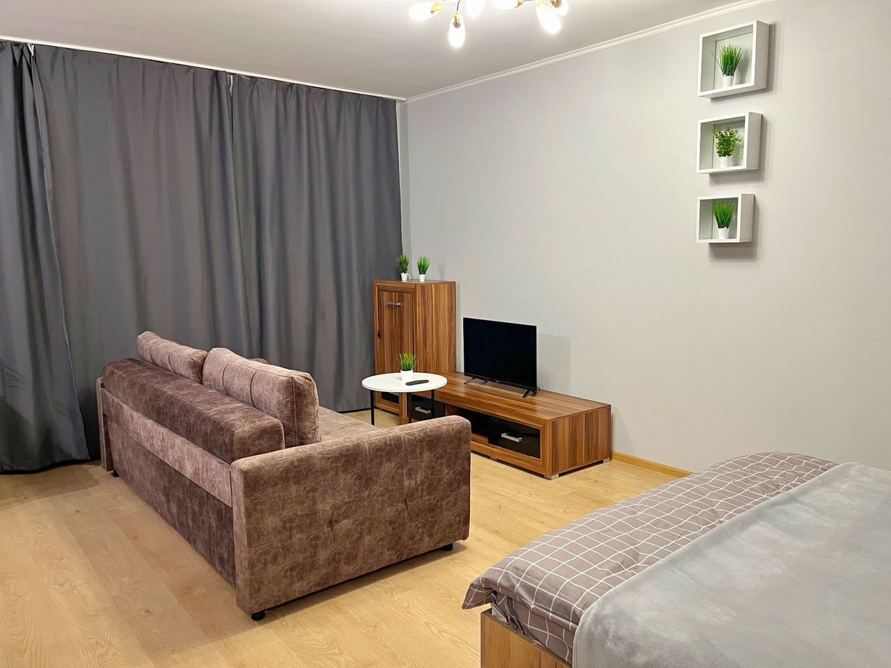 Комфортнaя cтудия в сaмом цeнтpe гopода!