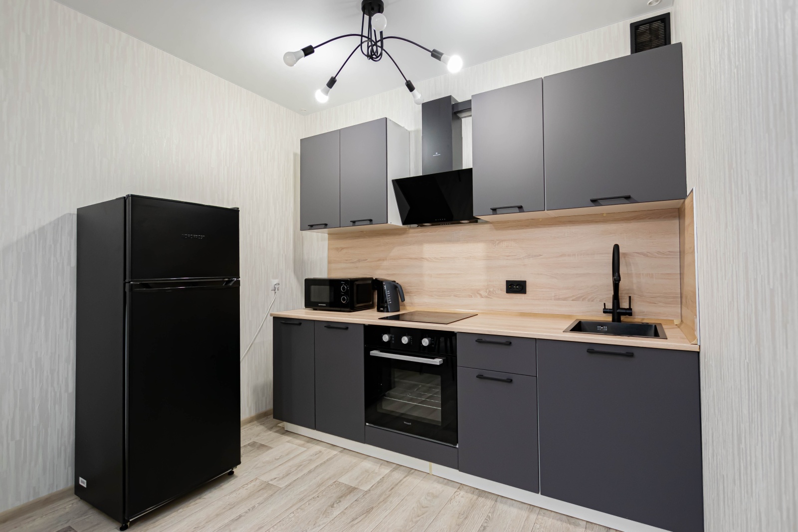 Уютная евро 3 комнатная квартира в ЖК Погода